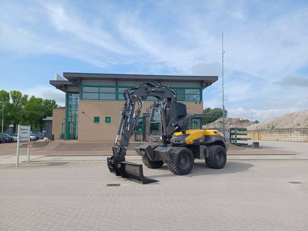 Mecalac Milan Otter jul- 25 r